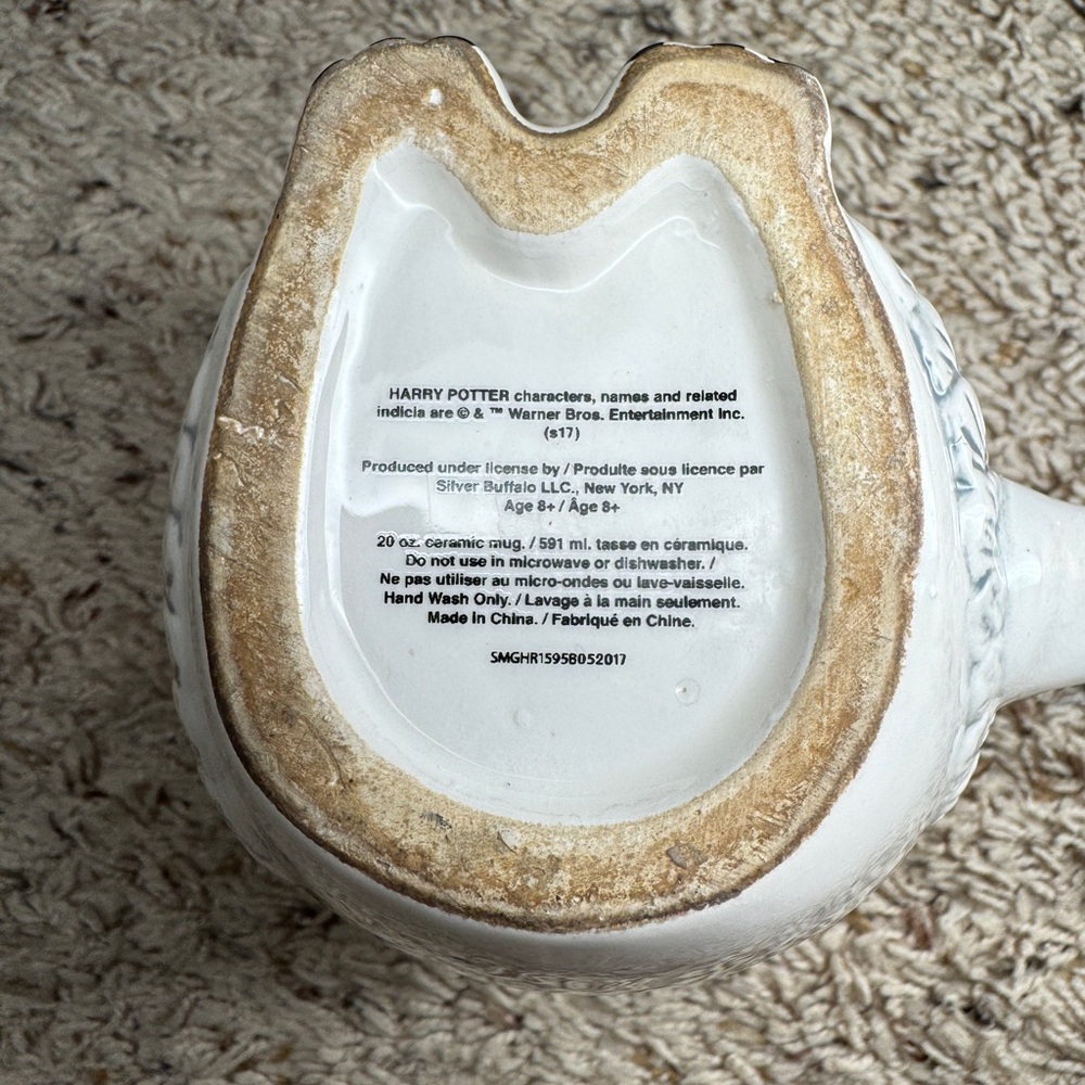 Harry Potter Hedwig 20-Ounce 3D Sculpted Ceramic Mug - Picture 7 of 10